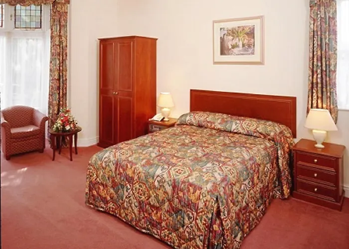 Ashley Hotel