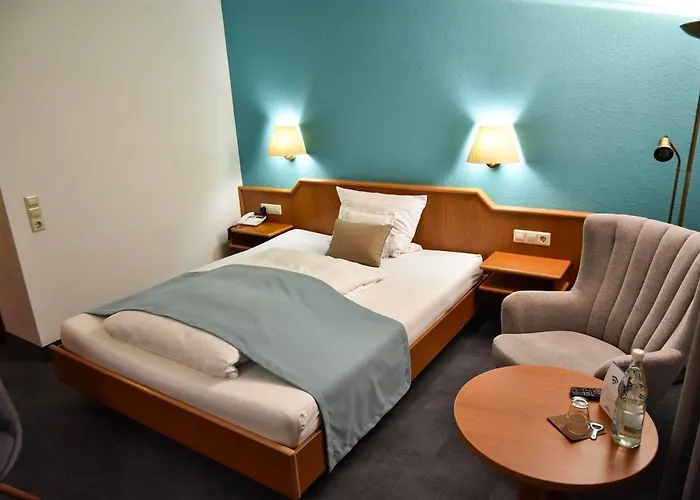 Martins Klause Airport Messe Hotel - Air Conditioning - Self Check-In Available