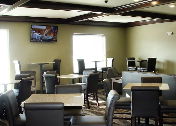Cobblestone Inn & Suites - Soda Springs