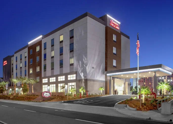 Hampton Inn & Suites Irvine/Orange County Airport
