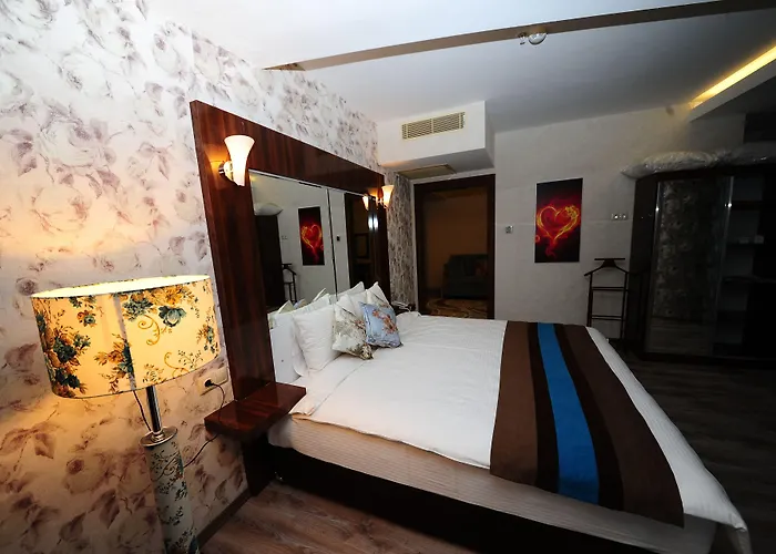 Yucel Hotel