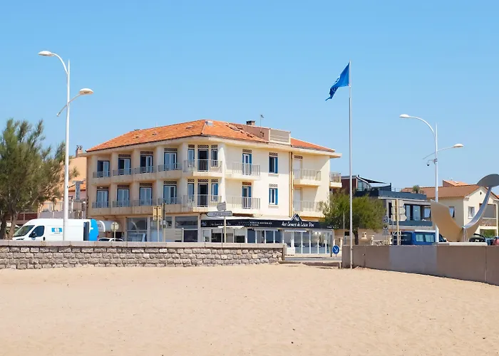 Hotel De La Mer