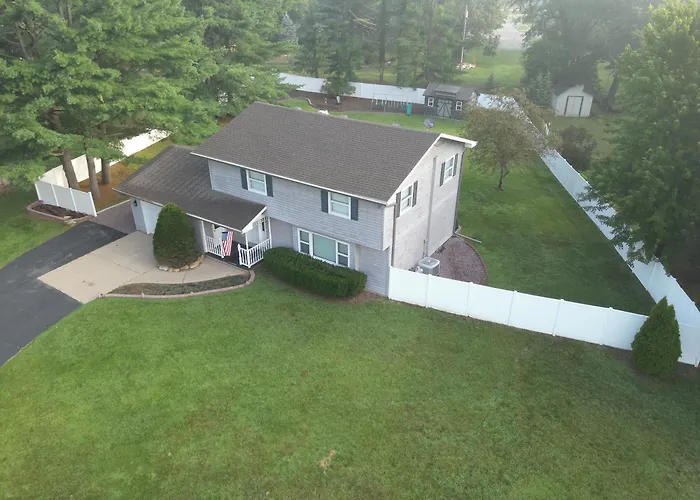 The Hemlock/Hot Tub/Golf/Private Yard