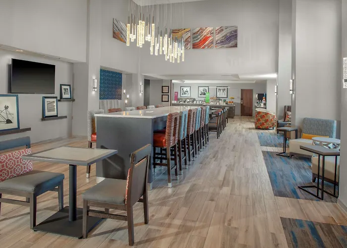 Hampton Inn & Suites Chicago-Burr Ridge