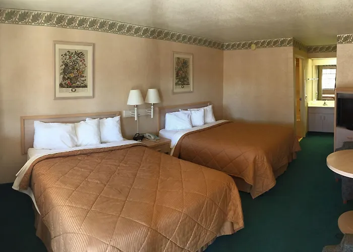 Safford Inn & Suites