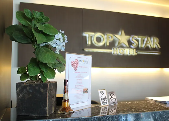 Top Star Hotel