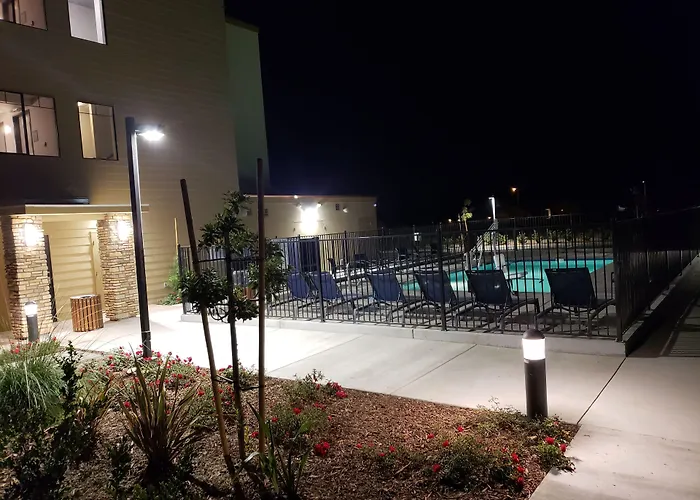 Best Western Plus Coalinga Inn