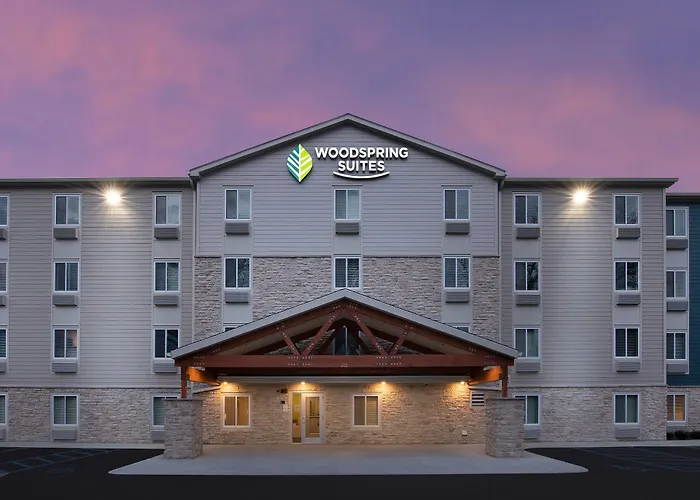 Woodspring Suites Naples East