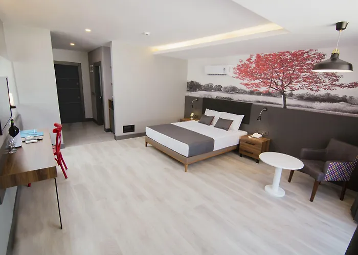 Ramira City Hotel - Adult Only