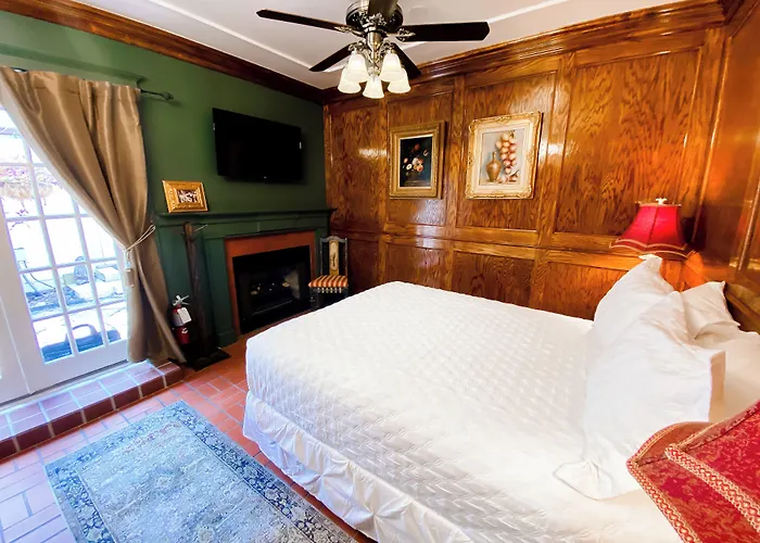 Park Place Inn And Cottages