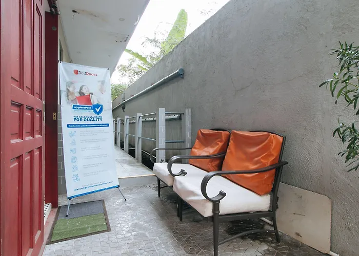 Reddoorz Plus Bienvenido Boarding House Las Pinas Weekly Stay