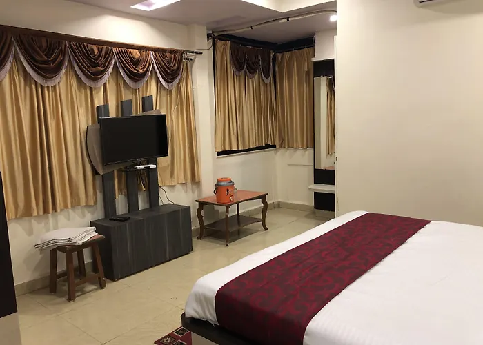 Hotel Satpura Safari