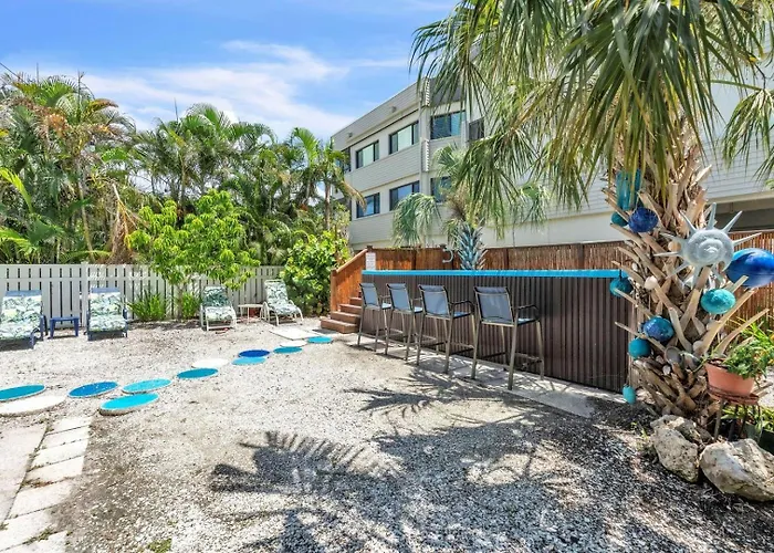 Conch Cottage Home