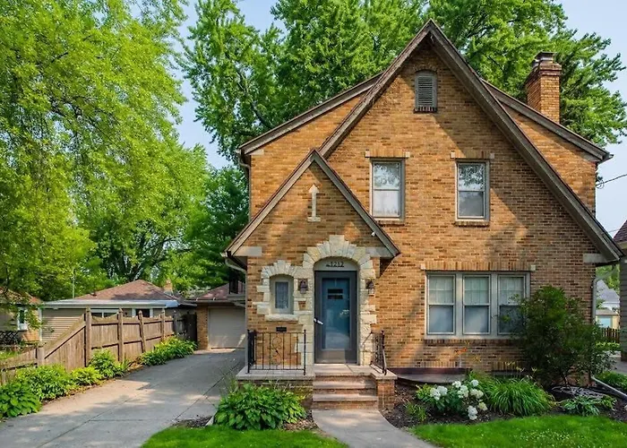 Family Brick House Charm - 4 Bedroom 3 Bath