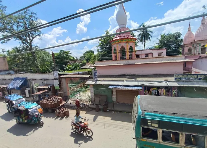 Mayapur Yatri Nivas