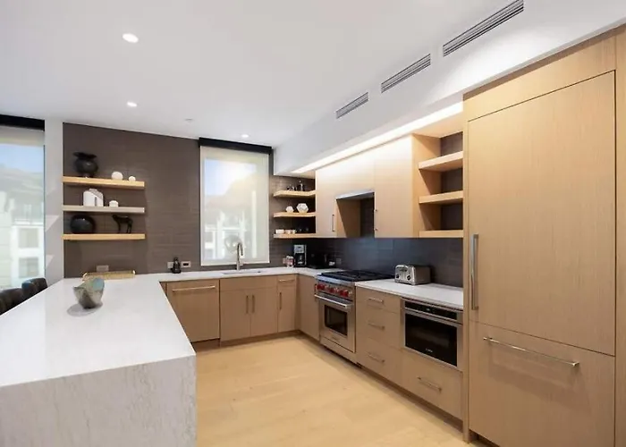 Luxury - Ski In&Out 2Bd 2Ba 64
