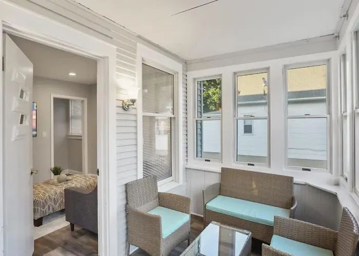 Cozy Chic 4Bd 2Ba Home In St Charles