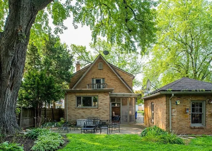 Family Brick House Charm - 4 Bedroom 3 Bath