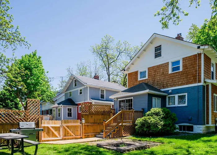 Bungalow On Baldwin - 3 Bed 2 Bath