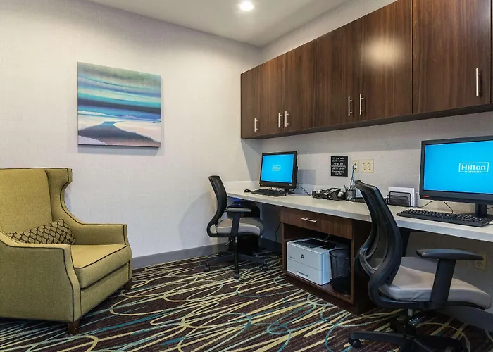 Hampton Inn & Suites - Allen Park