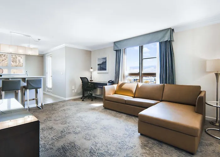 Sandman Hotel&Suites Kelowna