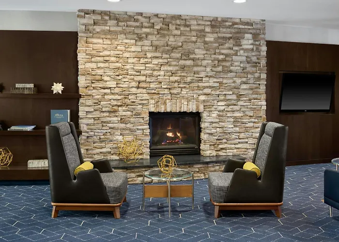 Courtyard By Marriott Kansas City Shawnee