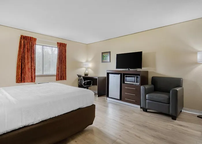 Surestay By Best Western Massena