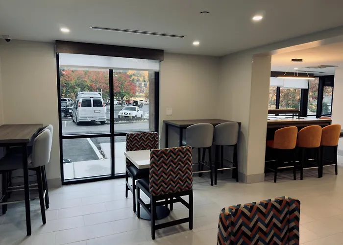 La Quinta By Wyndham Atlanta Roswell