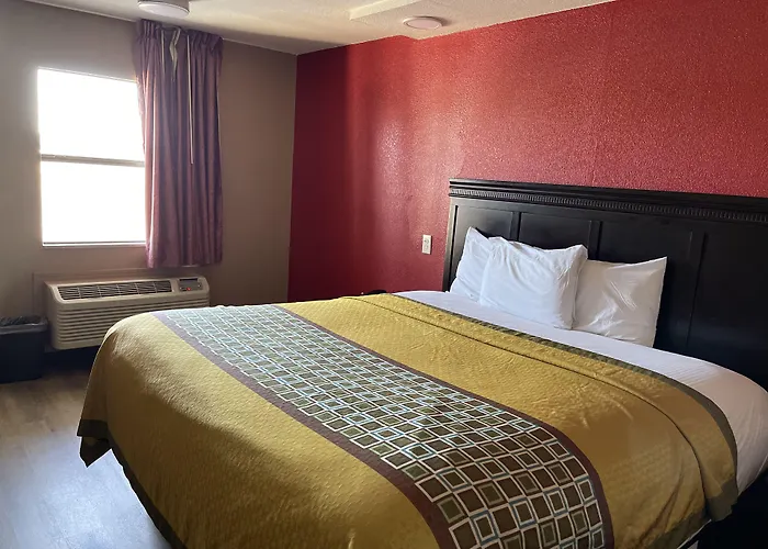 Deluxe Inn