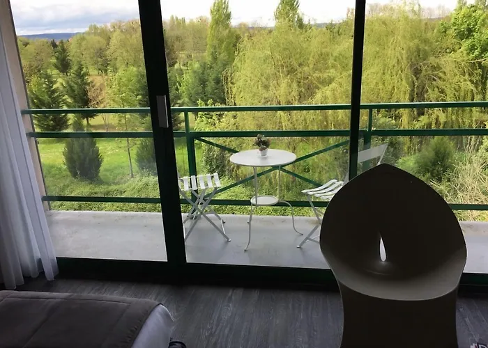 Golf Hotel Colvert - Piscine Exterieure Et Room Service