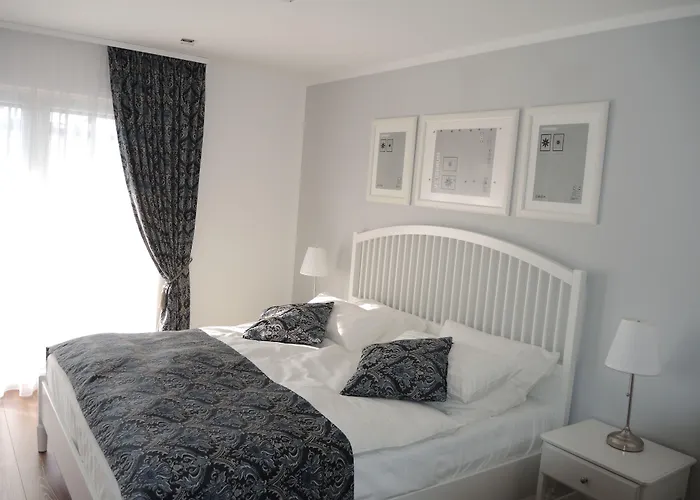 Merkel Villa Apartamente