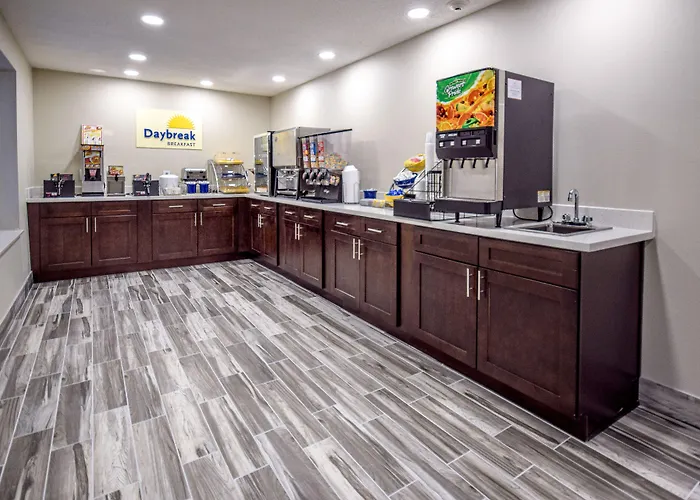 Days Inn & Suites By Wyndham Wisconsin Dells