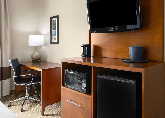 Wingate By Wyndham Pittsburgh New Stanton