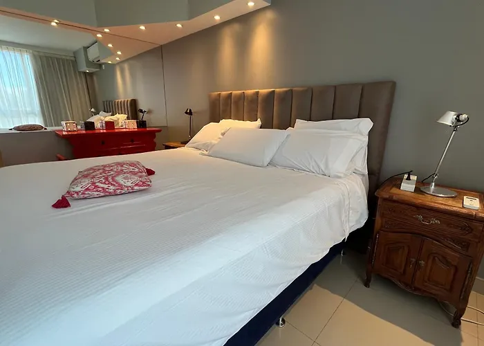 Shoshana Hotel Boutique