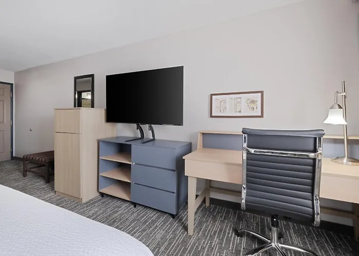 Garner Hotel Decatur - Forsyth By Ihg