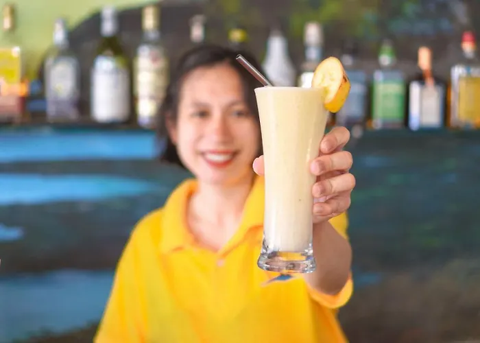 Montani Beach Resort Puerto Galera Powered By Cocotel