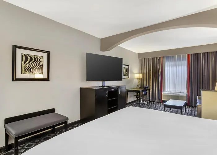 Best Western Plus Laredo Inn & Suites