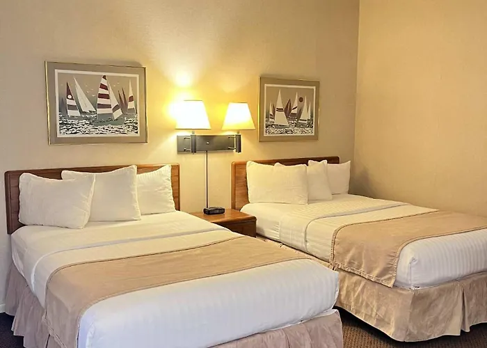 Windjammer Lodge