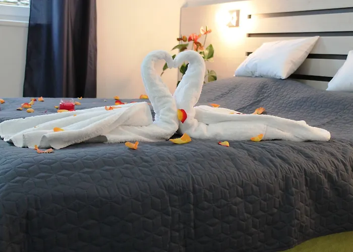 Garni Hotel 11Tica Dm