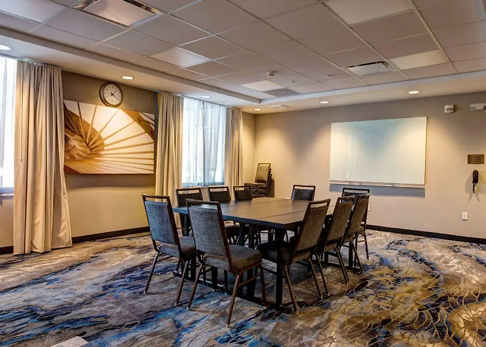 Fairfield Inn & Suites Minneapolis North