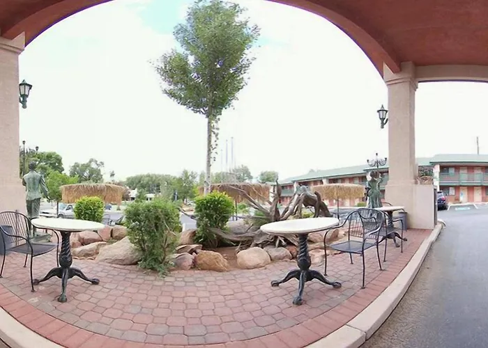 Quality Inn & Suites Manitou Springs At Pikes Peak Garden Of The Gods