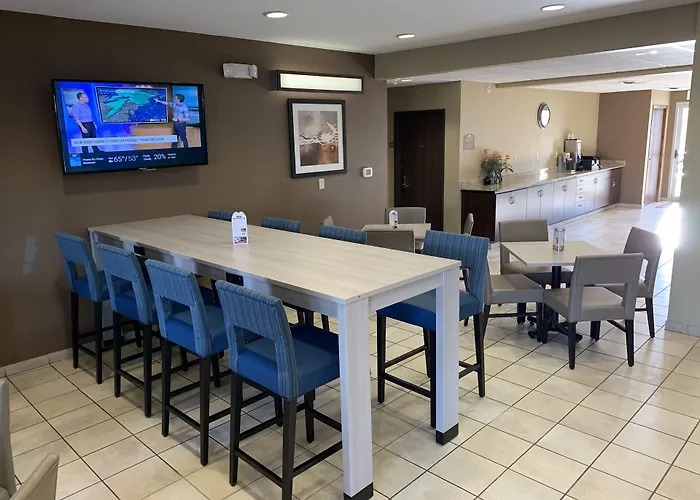 Microtel Inn & Suites By Wyndham Prairie Du Chien