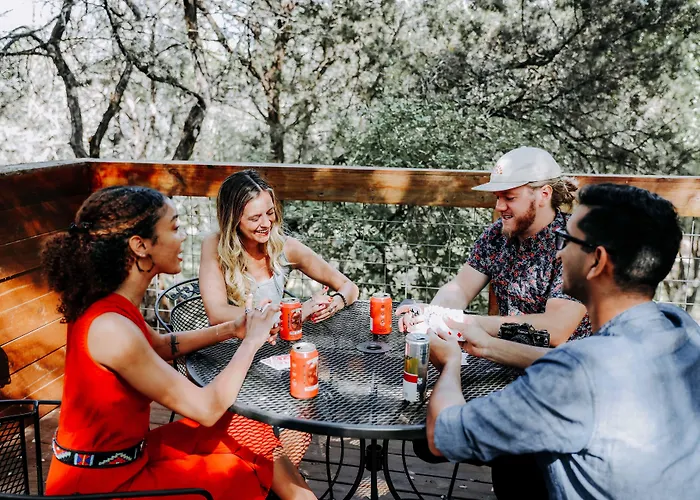 Wimberley Inn & Bar