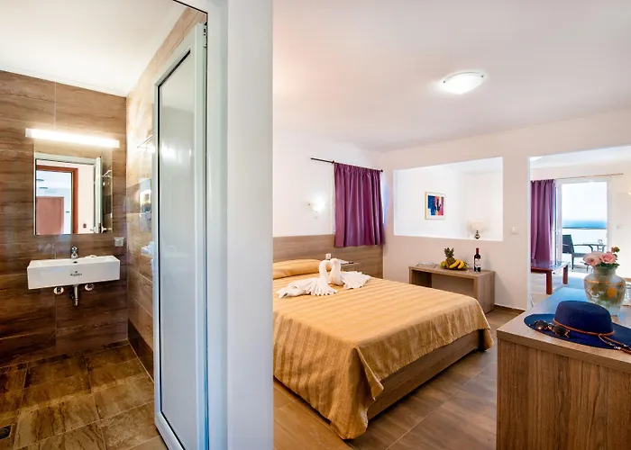 Ilyssion Hotel