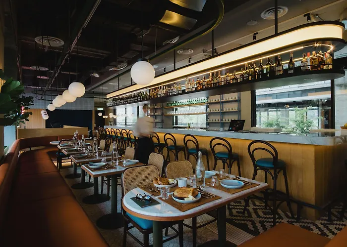 Kloe Hotel