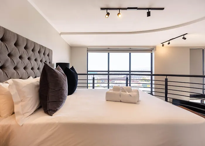 Urban Artisan Luxury Suites By Totalstay