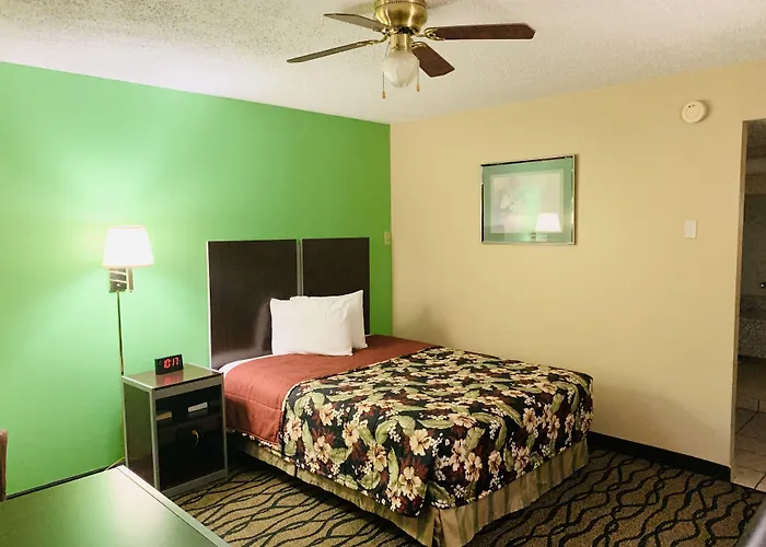 Thunderbird Inn