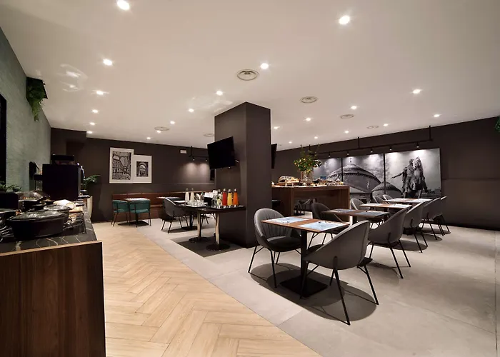 Radisson Hotel Nola Naples