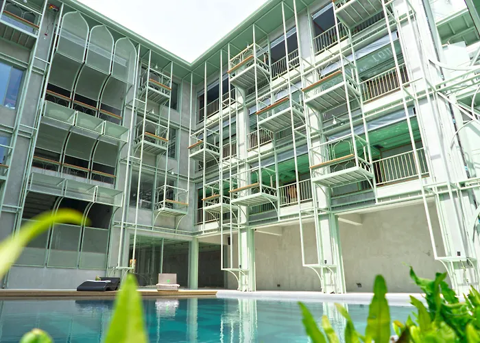 Samsen Street Hotel