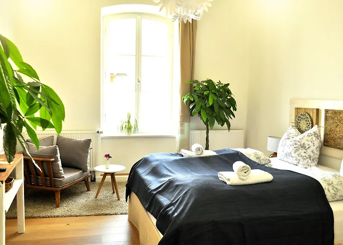 Art Hotel & Hostel